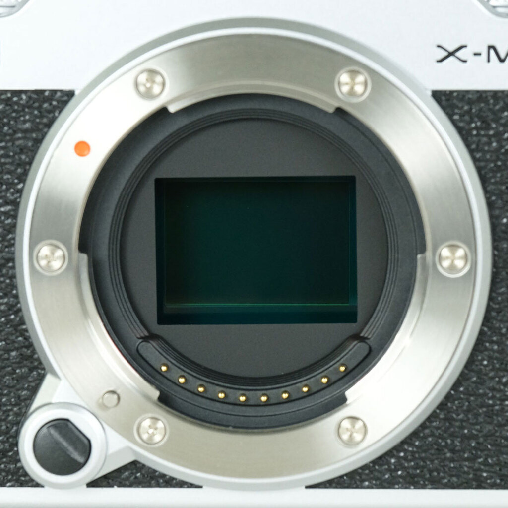FUJIFILM X-M5