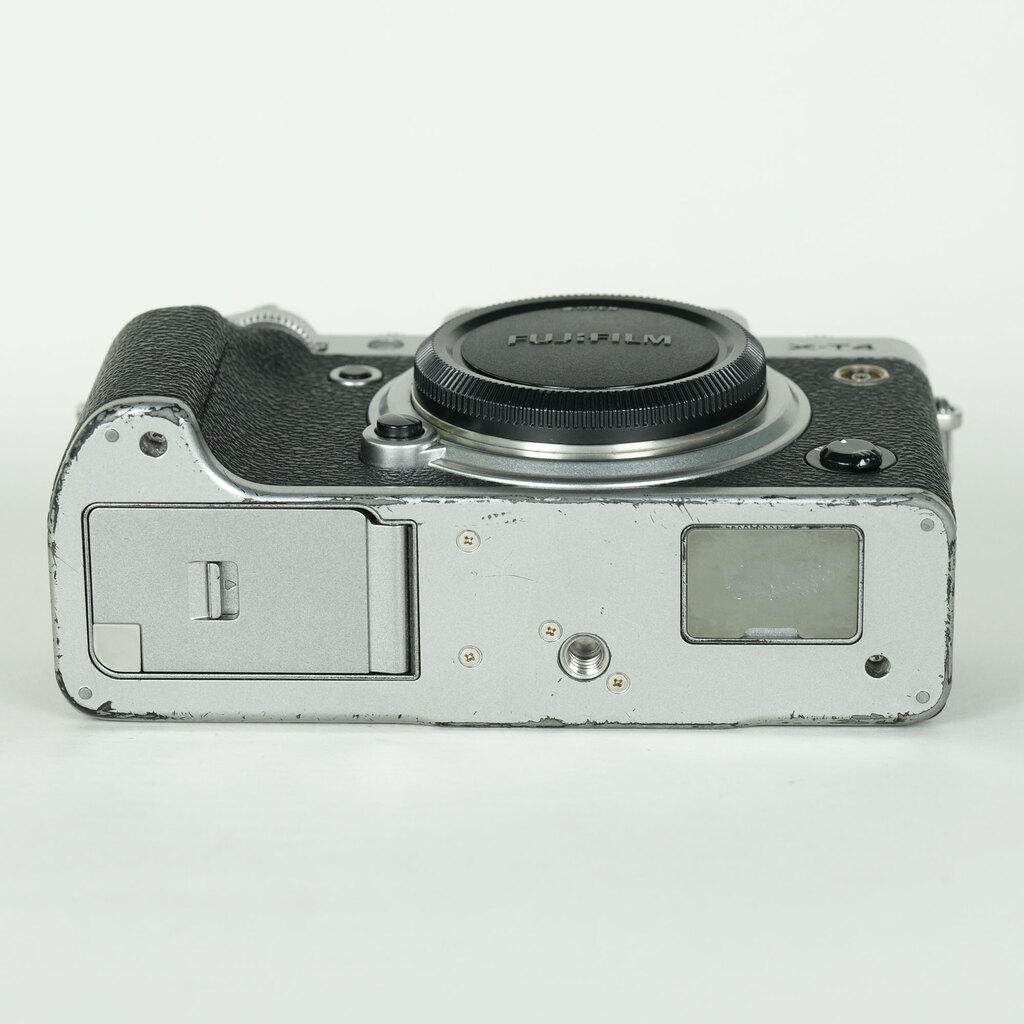 FUJIFILM X-T4