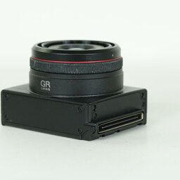 RICOH GR LENS A12 28mm F2.5