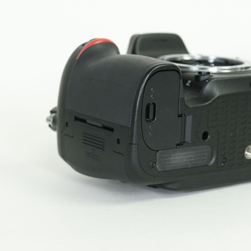 Nikon D7100