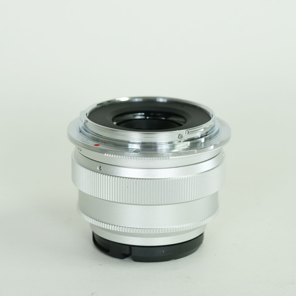 銘匠光学 TTArtisan 50mm F2 (キヤノンRF用) シルバー