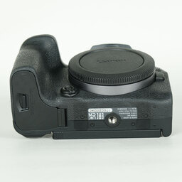 Canon EOS R10