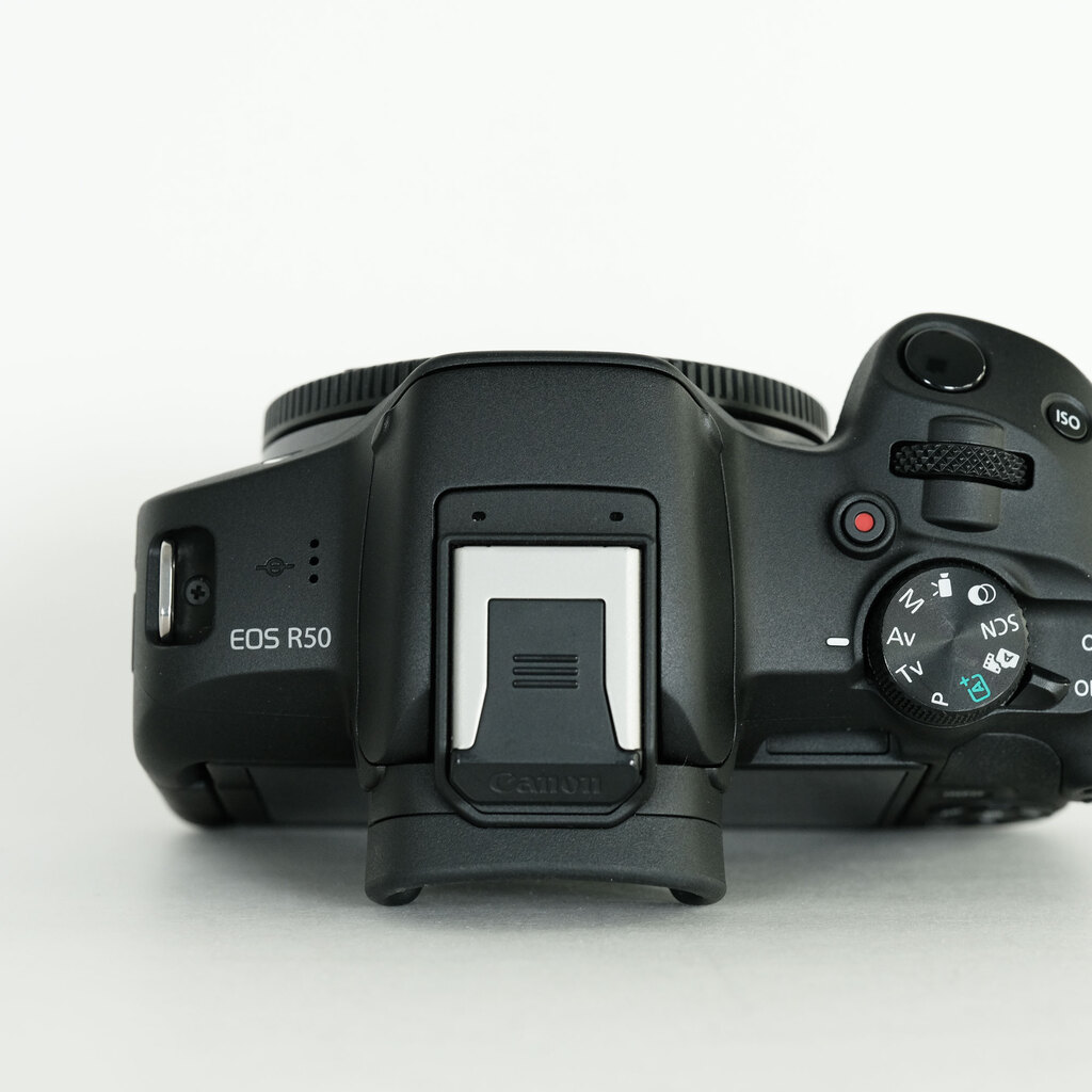 Canon EOS R50
