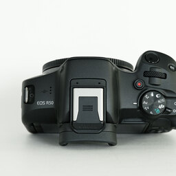 Canon EOS R50