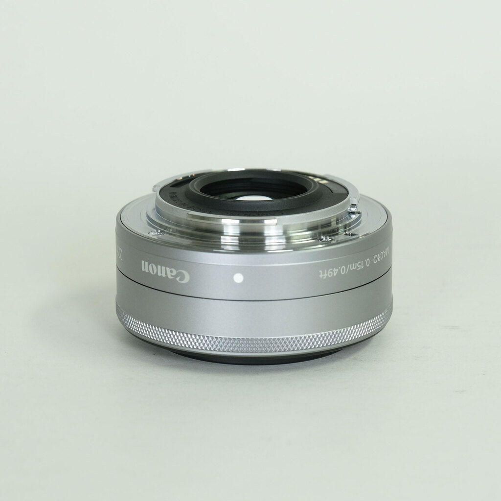 Canon EF-M22mm F2 STM Canon EF-M22mm F2 STM