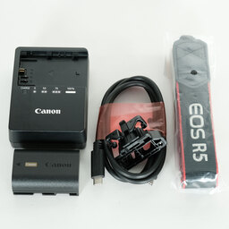 Canon EOS R5 Canon EOS R5