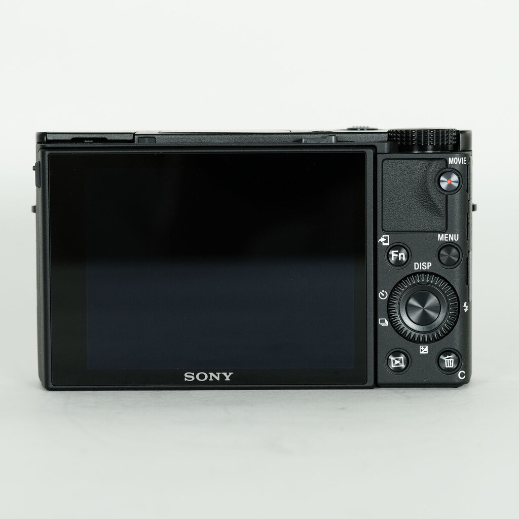 SONY Cyber-shot DSC-RX100M7