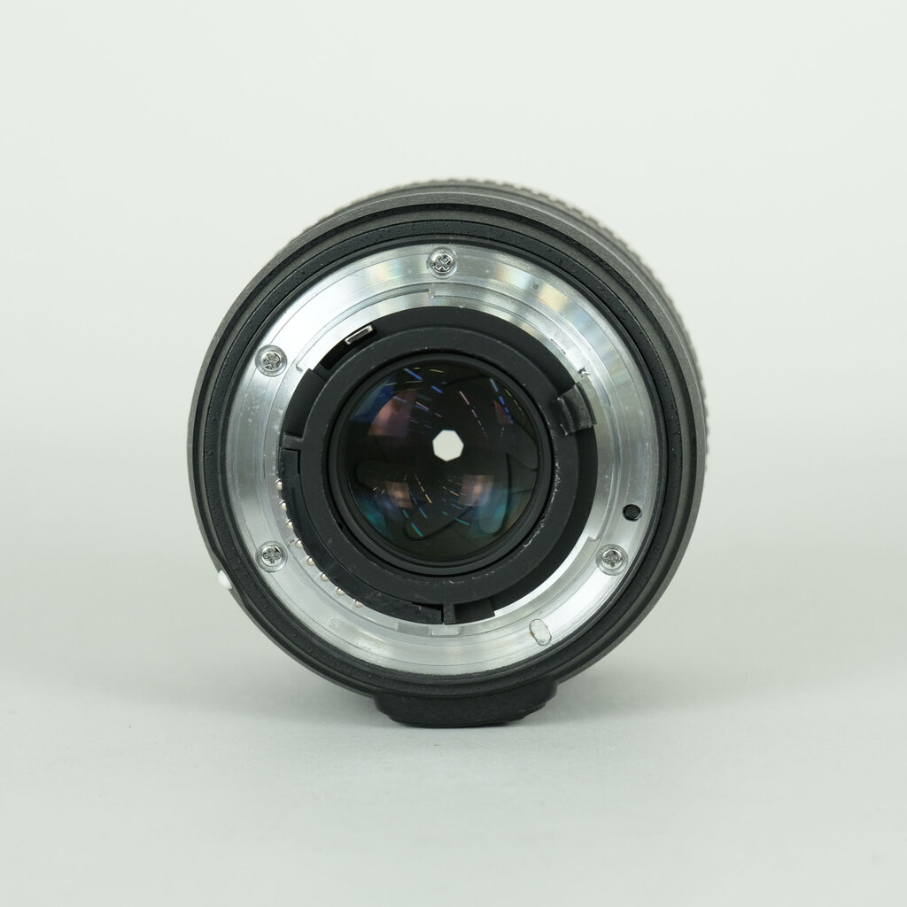 Nikon AF-S NIKKOR 35mm f/1.8G ED Nikon AF-S NIKKOR 35mm f/1.8G ED