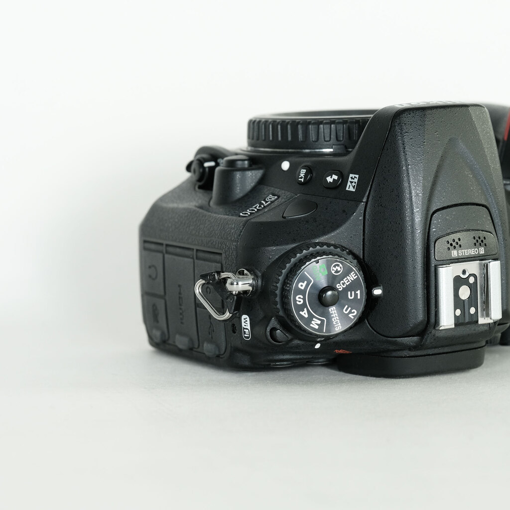 Nikon D7200