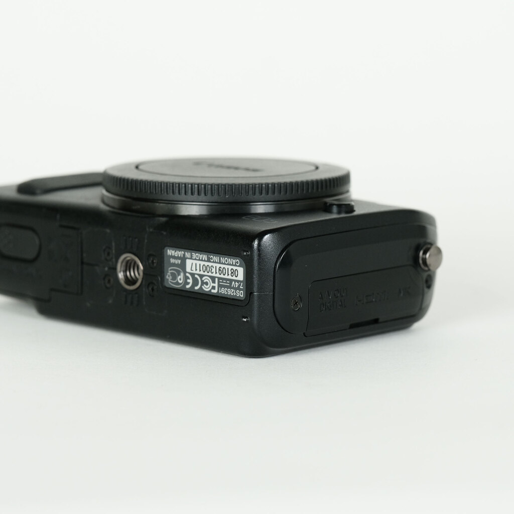 Canon EOS M ボディ ブラック