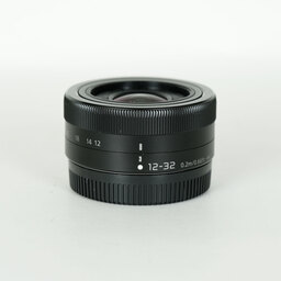 Panasonic LUMIX G VARIO 12-32mm / F3.5-5.6 ASPH. / MEGA O.I.S.