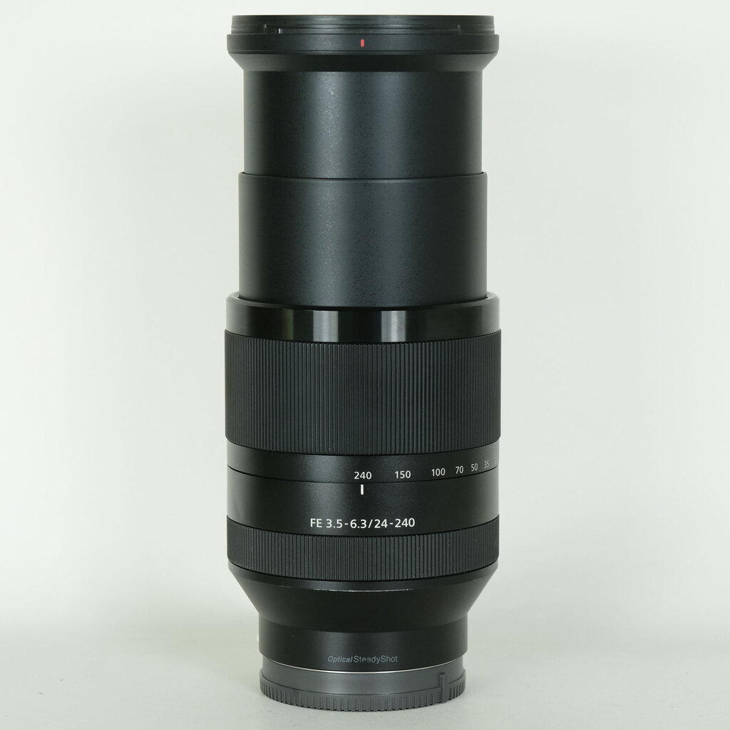 SONY FE 24-240mm F3.5-6.3 OSS SEL24240