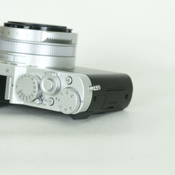 LEICA D-LUX7 シルバー