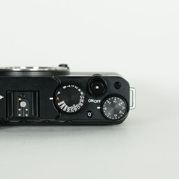 FUJIFILM X-E4