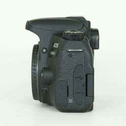 Canon EOS 9000D Canon EOS 9000D