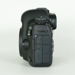 Canon EOS 5D Mark IV