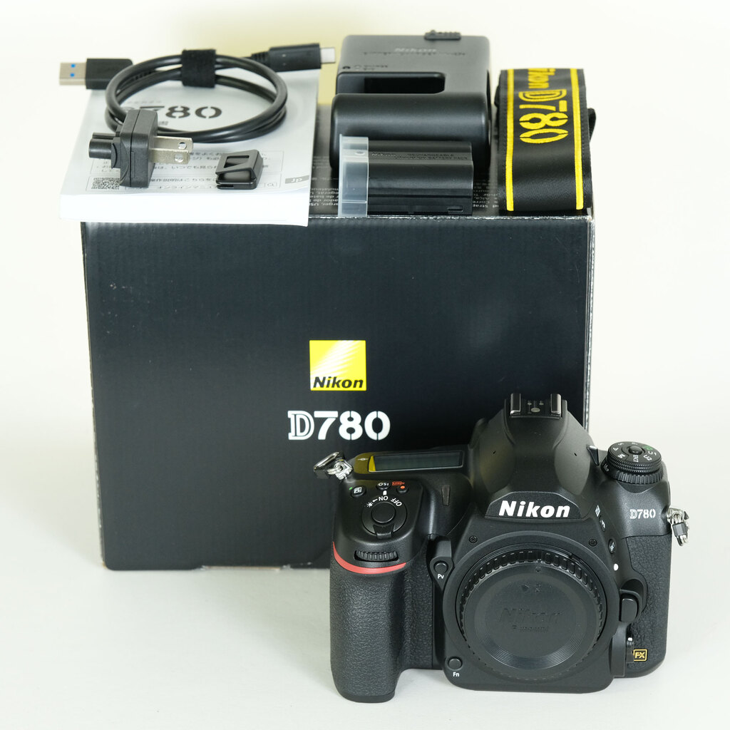 Nikon D780