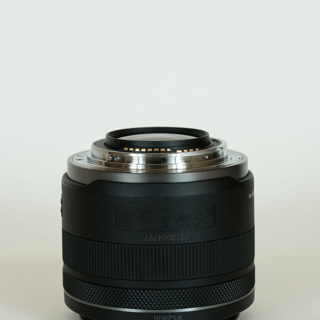 Canon RF35mm F1.8 MACRO IS STM