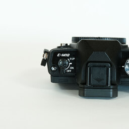 OLYMPUS OM-D E-M10 Mark IV