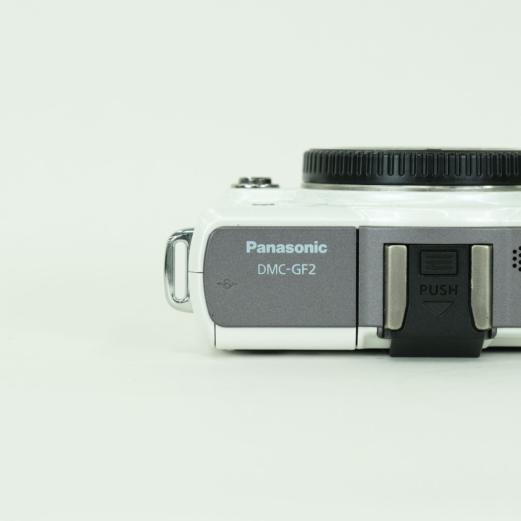 Panasonic LUMIX DMC-GF2-K ボディ ホワイト Panasonic LUMIX DMC-GF2-K ボディ ホワイト