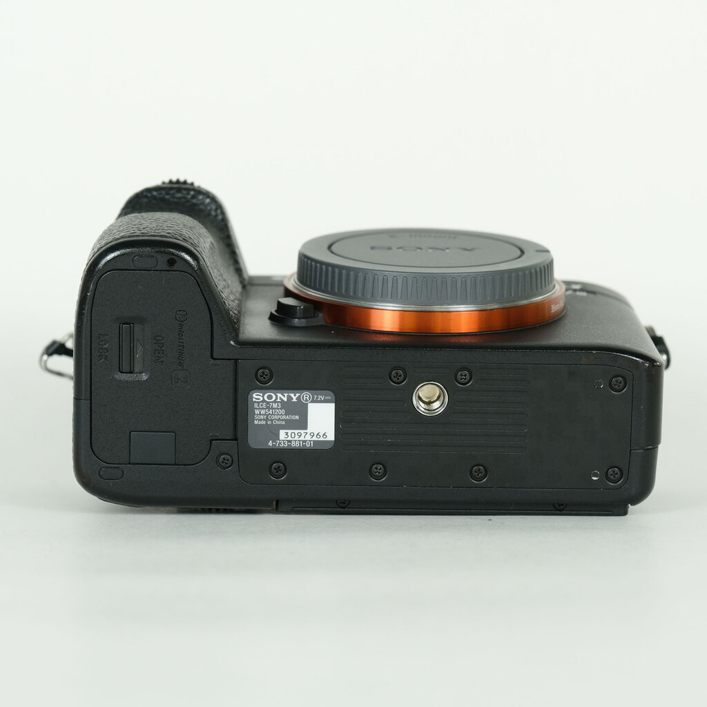 SONY α7 III（ILCE-7M3）の出品 | ONE SCENE（ワンシーン）
