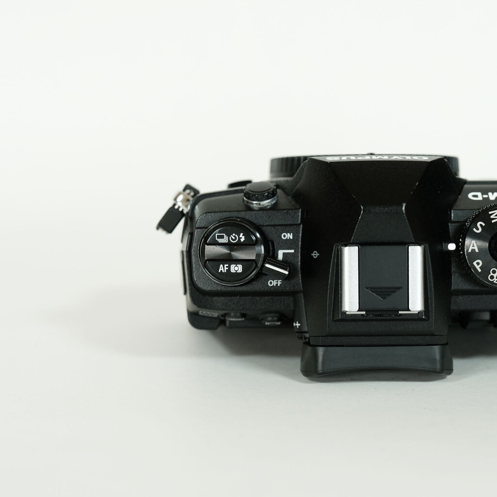 OLYMPUS OM-D E-M1 Mark III