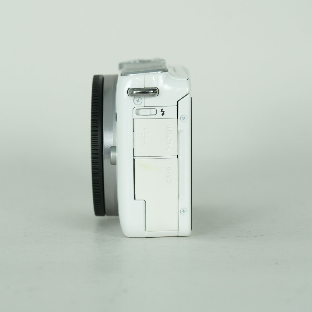 Canon EOS M10 ボディ ホワイト Canon EOS M10 ボディ ホワイト