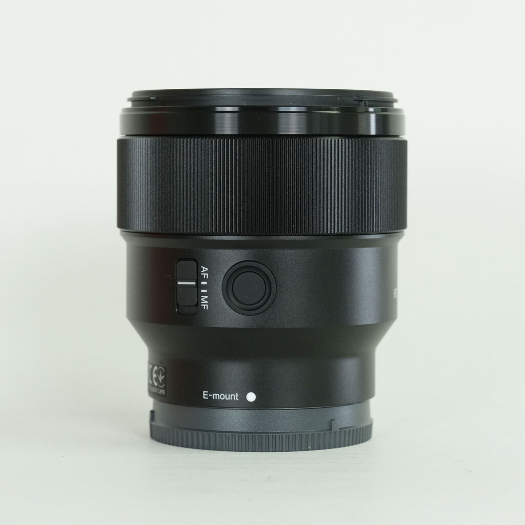 SONY FE 85mm F1.8 SEL85F18