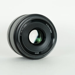 SONY E 35mm F1.8 OSS SEL35F18 SONY E 35mm F1.8 OSS SEL35F18
