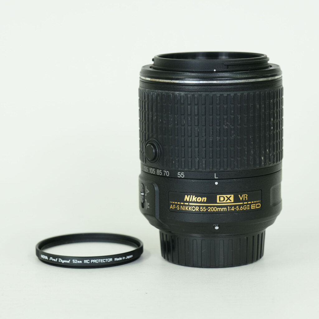 Nikon AF-S DX NIKKOR 55-200mm F4-5.6G ED VR II Nikon AF-S DX NIKKOR 55-200mm F4-5.6G ED VR II