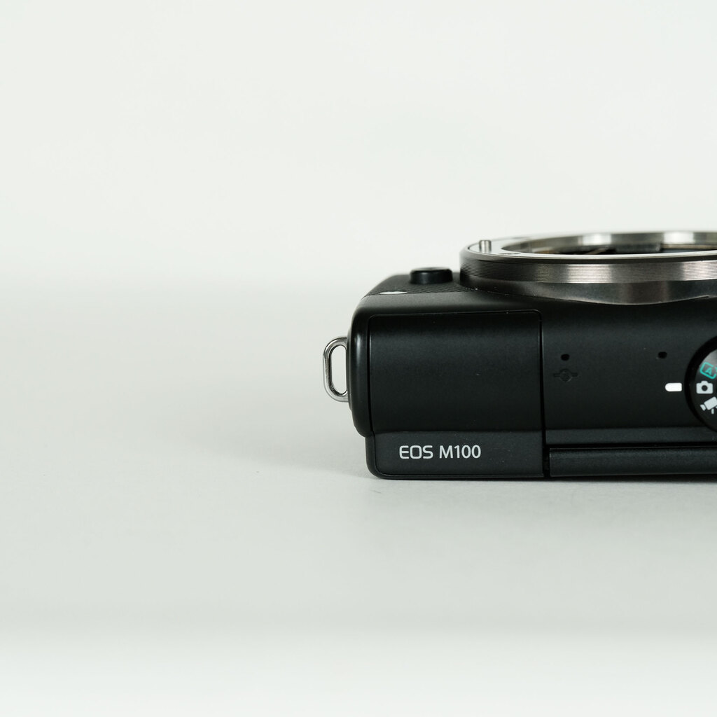 Canon EOS M100の出品 | ONE SCENE（ワンシーン）