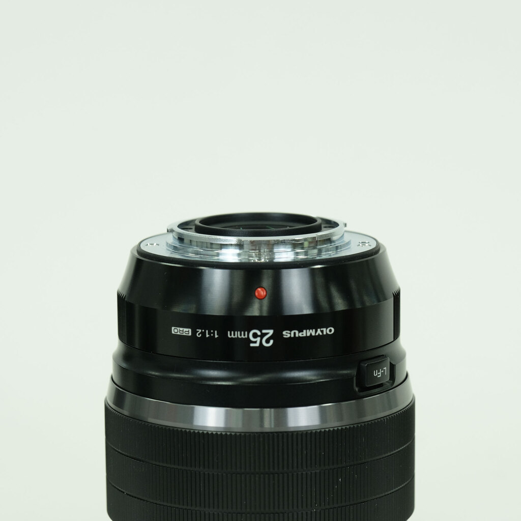 OLYMPUS M.ZUIKO DIGITAL ED 25mm F1.2 PRO OLYMPUS M.ZUIKO DIGITAL ED 25mm F1.2 PRO