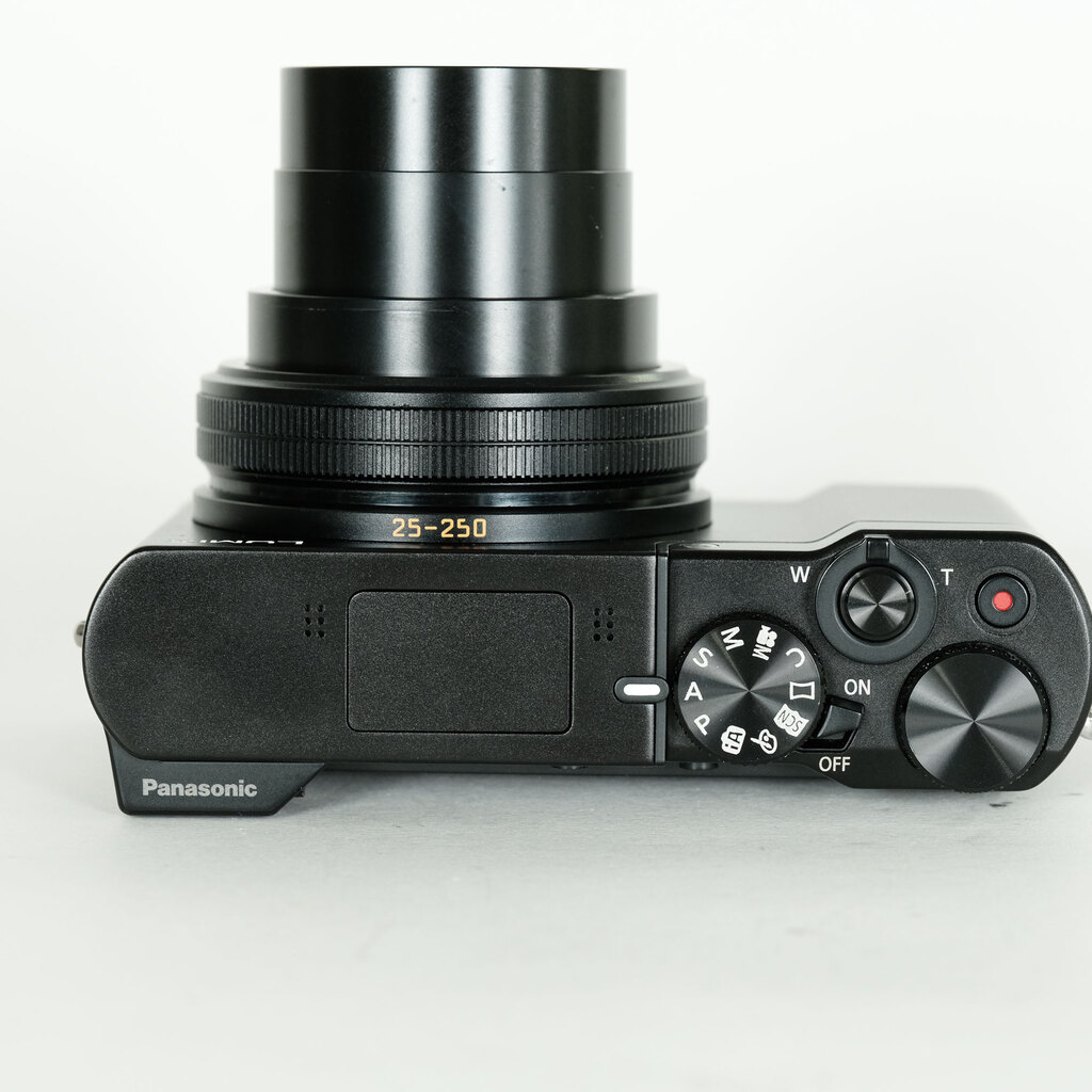 Panasonic LUMIX DMC-TX1