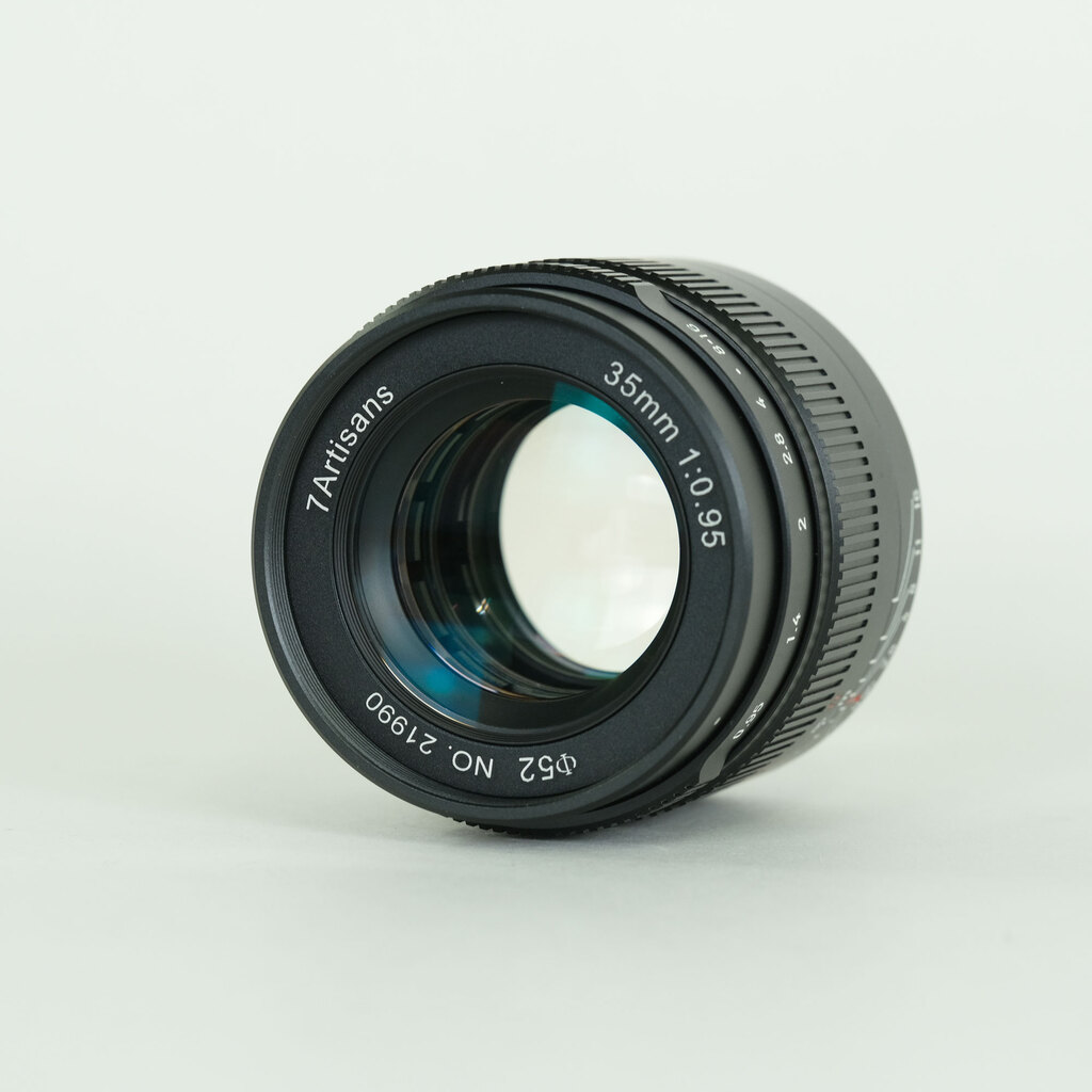 七工匠 7Artisans 35mm F0.95 (フジフイルムX用) ブラック
