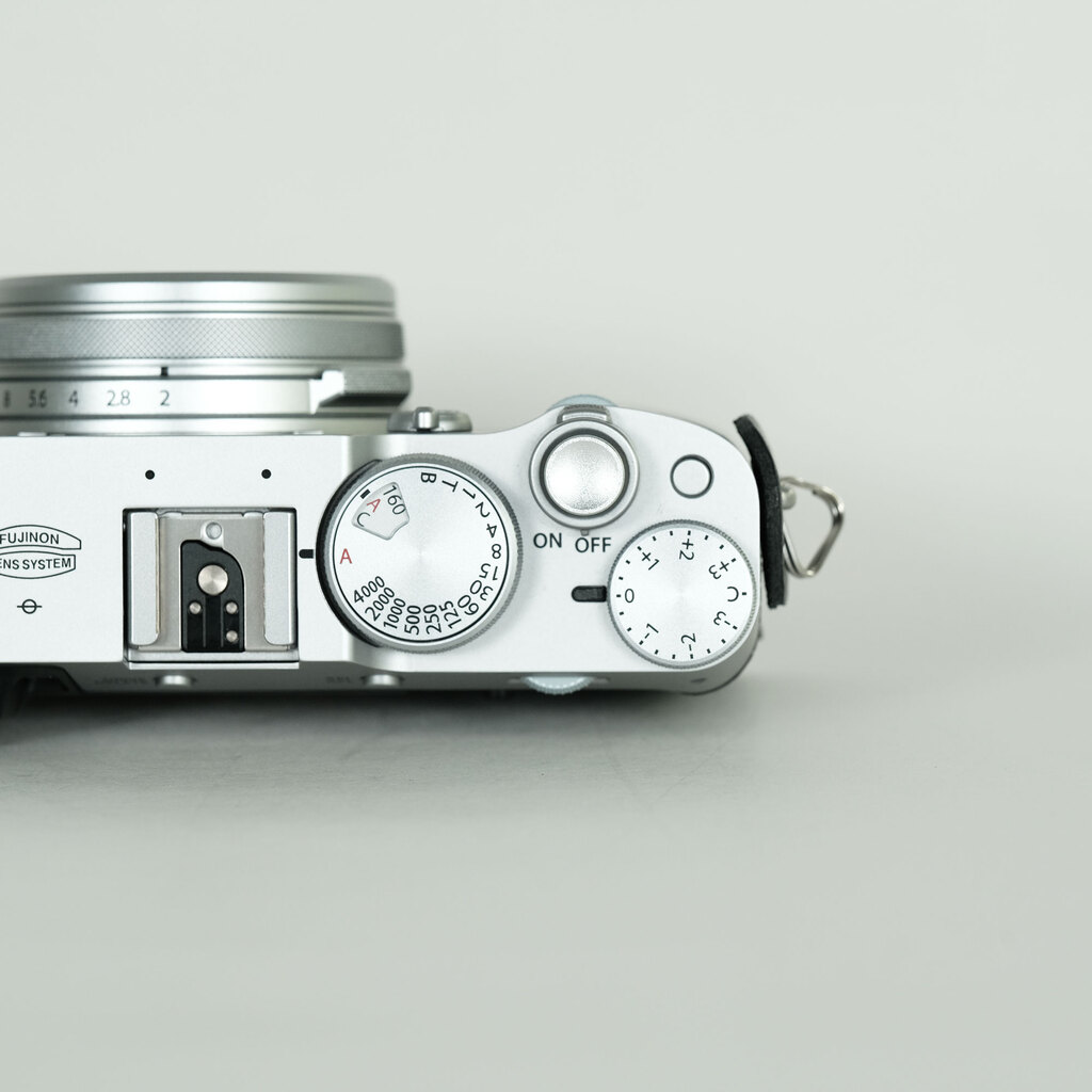FUJIFILM X100V シルバー FUJIFILM X100V シルバー