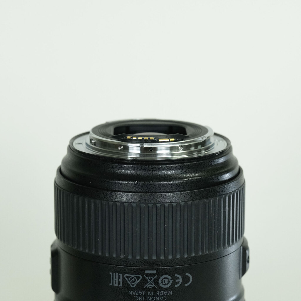 Canon EF24-105mm F4L IS II USM Canon EF24-105mm F4L IS II USM