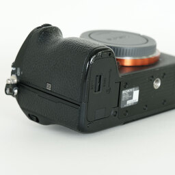 SONY α7 III（ILCE-7M3）