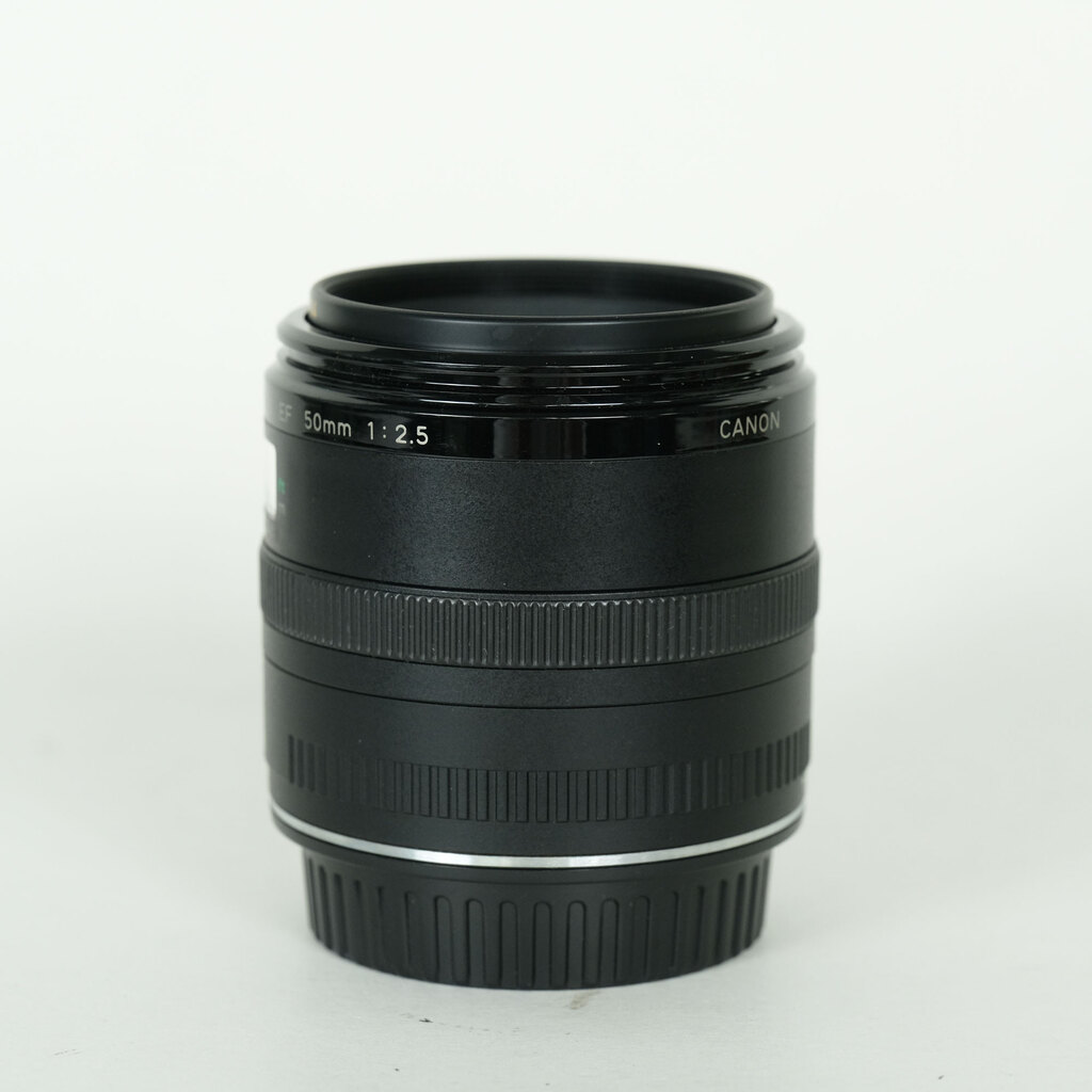 Canon EF50mm F2.5 コンパクトマクロ