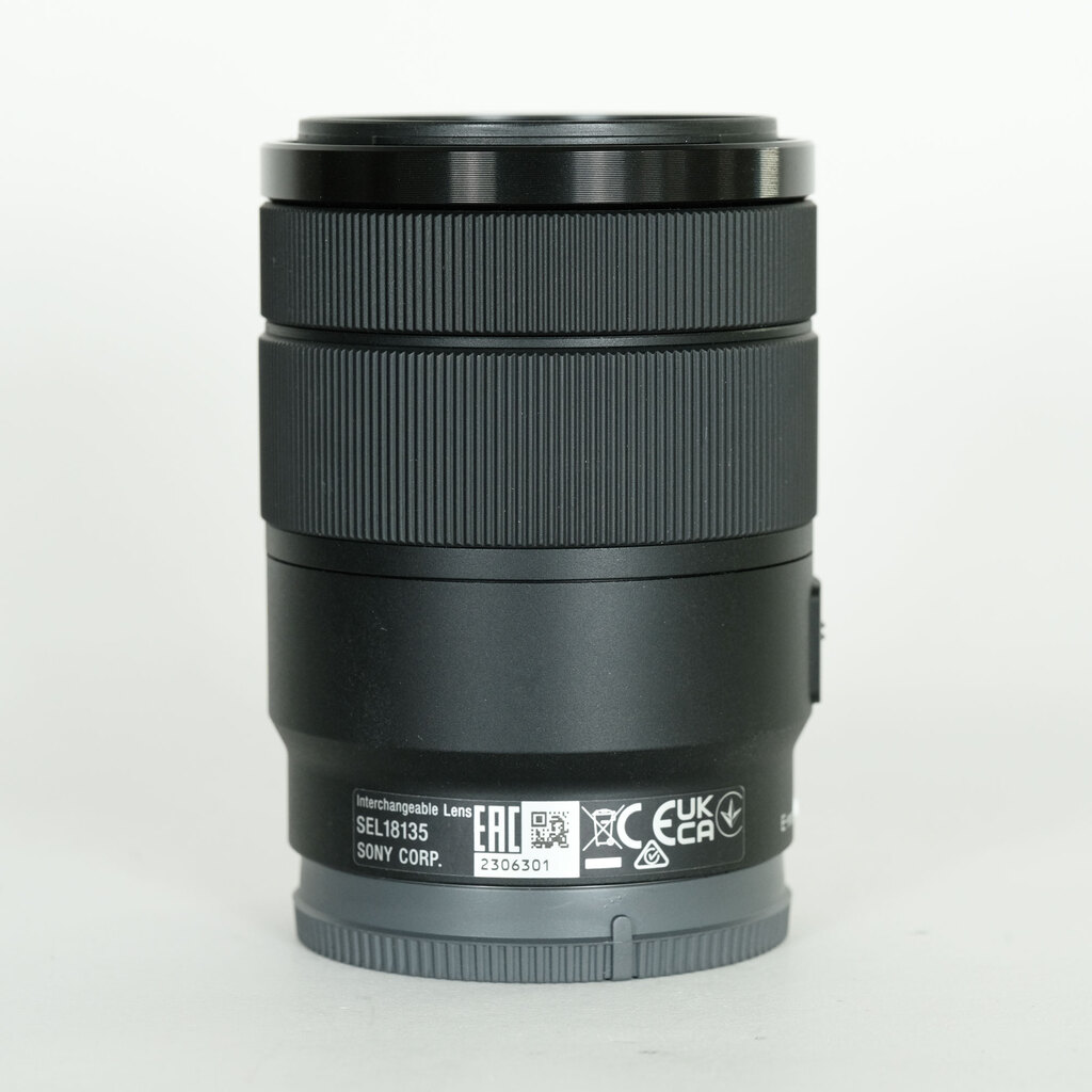 SONY E 18-135mm F3.5-5.6 OSS SEL18135