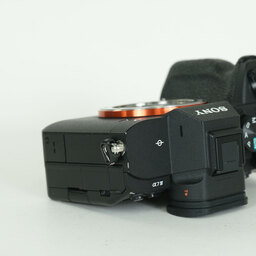 SONY α7 IV(ILCE-7M4) SONY α7 IV(ILCE-7M4)