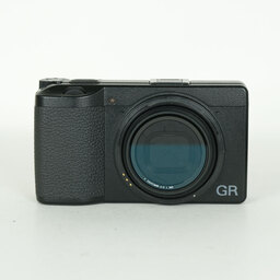 RICOH GR III