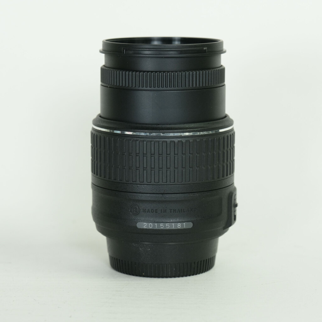 Nikon AF-S DX NIKKOR 18-55mm f3.5-5.6G VR II