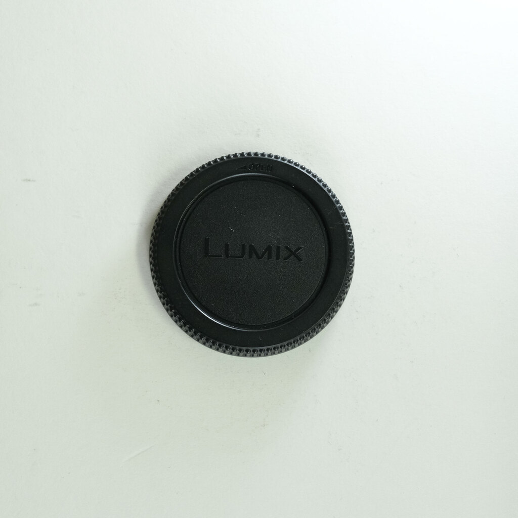 Panasonic LUMIX G VARIO 100-300mm / F4.0-5.6 II / POWER O.I.S. Panasonic LUMIX G VARIO 100-300mm / F4.0-5.6 II / POWER O.I.S.