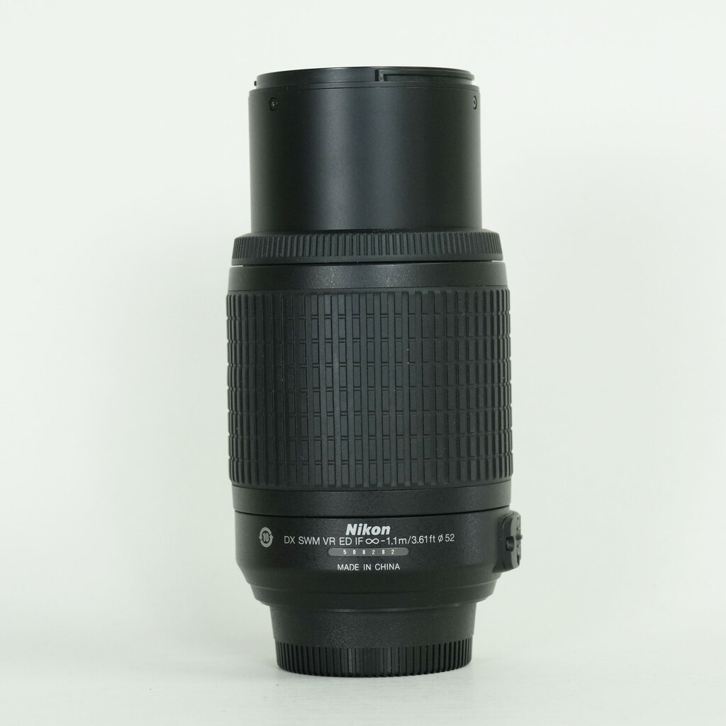 Nikon AF-S DX VR Zoom-Nikkor 55-200mm F4-5.6G IF-ED Nikon AF-S DX VR Zoom-Nikkor 55-200mm F4-5.6G IF-ED