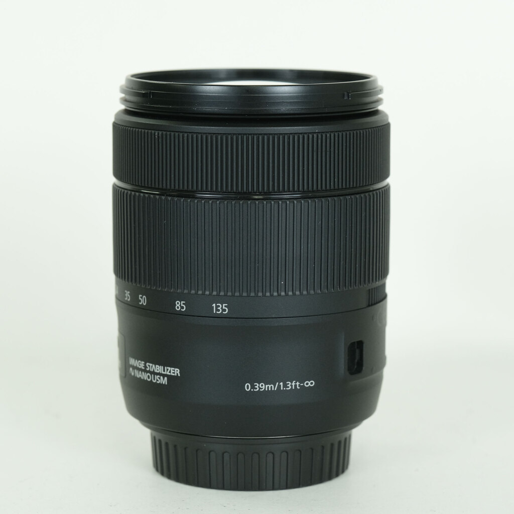 Canon EF-S18-135mm F3.5-5.6 IS USM