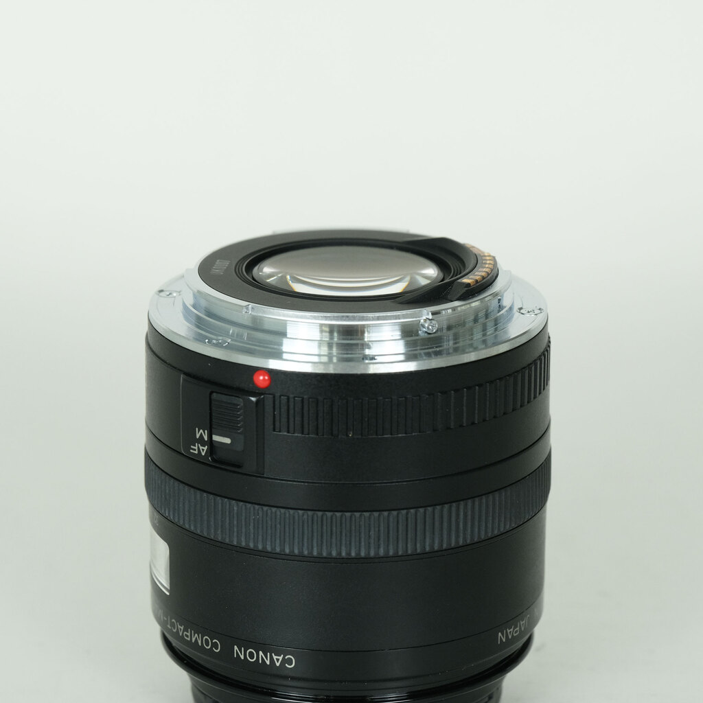 キャノン マクロレンズ EF50mm F2.5 廃盤商品 Canon EF50mm F2.5 コンパクトマクロの出品 | ONE SCENE（ワンシーン）