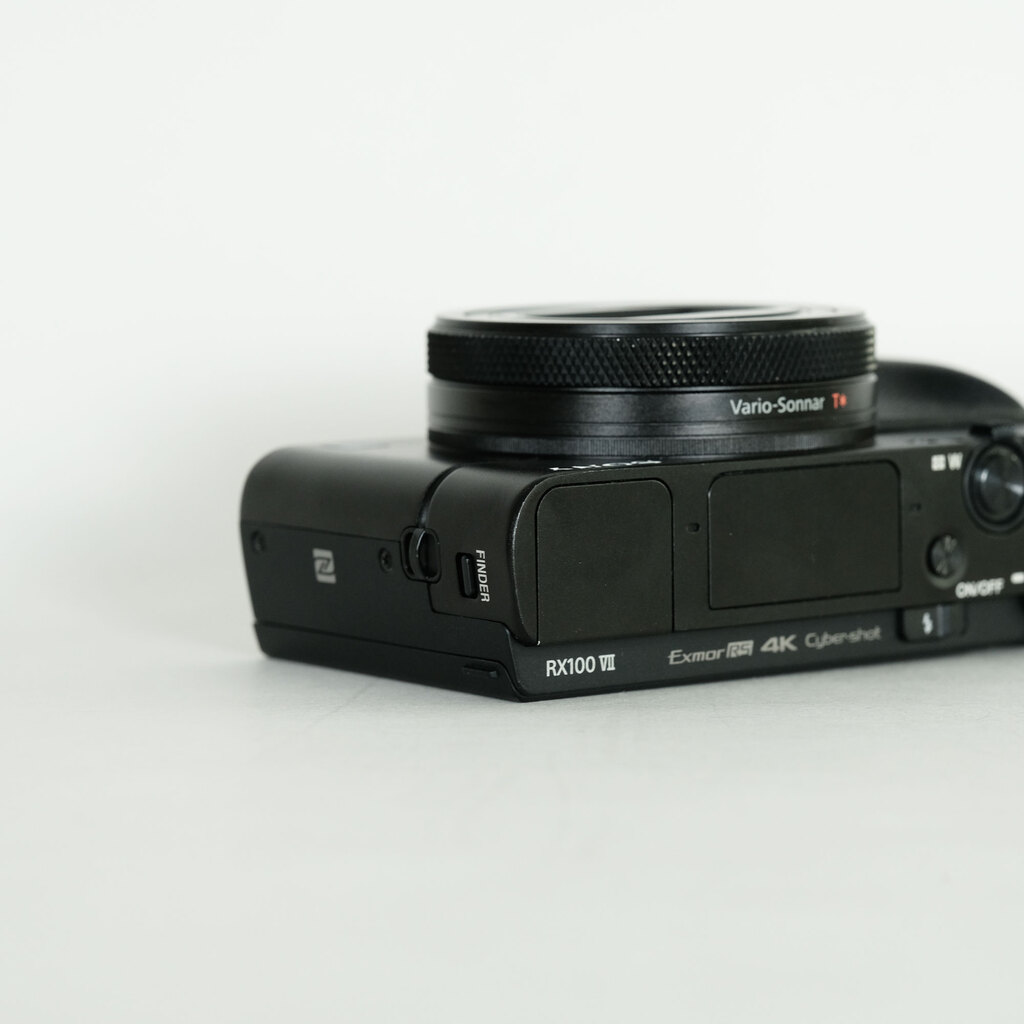 SONY Cyber-shot DSC-RX100M7G シューティンググリップキット