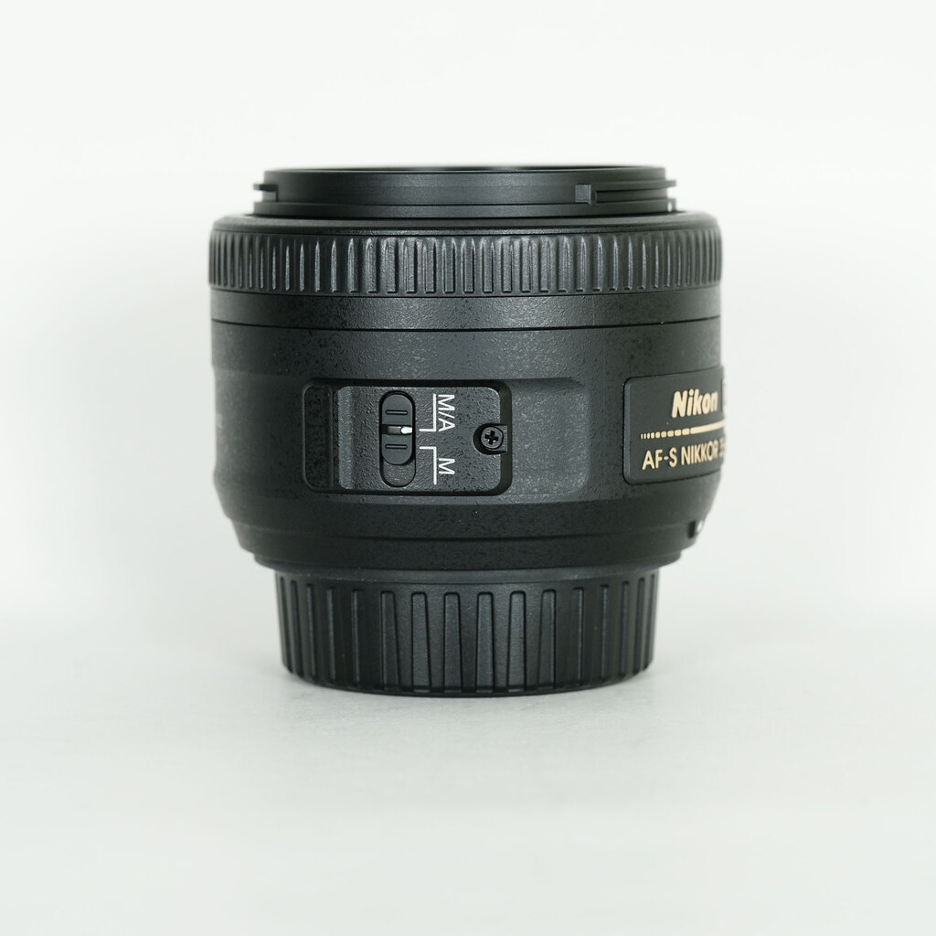 Nikon AF-S DX NIKKOR 35mm f/1.8G