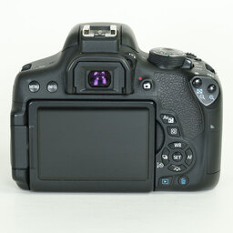Canon EOS Kiss X8i
