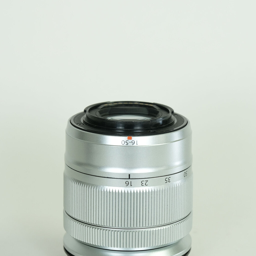 FUJIFILM フジノン XC16-50mm F3.5-5.6 OIS シルバー FUJIFILM フジノン XC16-50mm F3.5-5.6 OIS シルバー